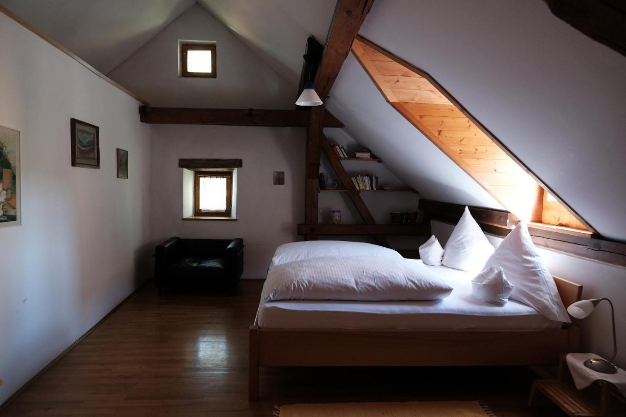Zum Goldenen Lowen Hotel คาลมุนซ์ ภายนอก รูปภาพ